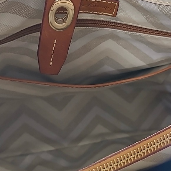 Dooney & Bourke Gray and Tan Bag Set - EUC - Picture 9 of 14